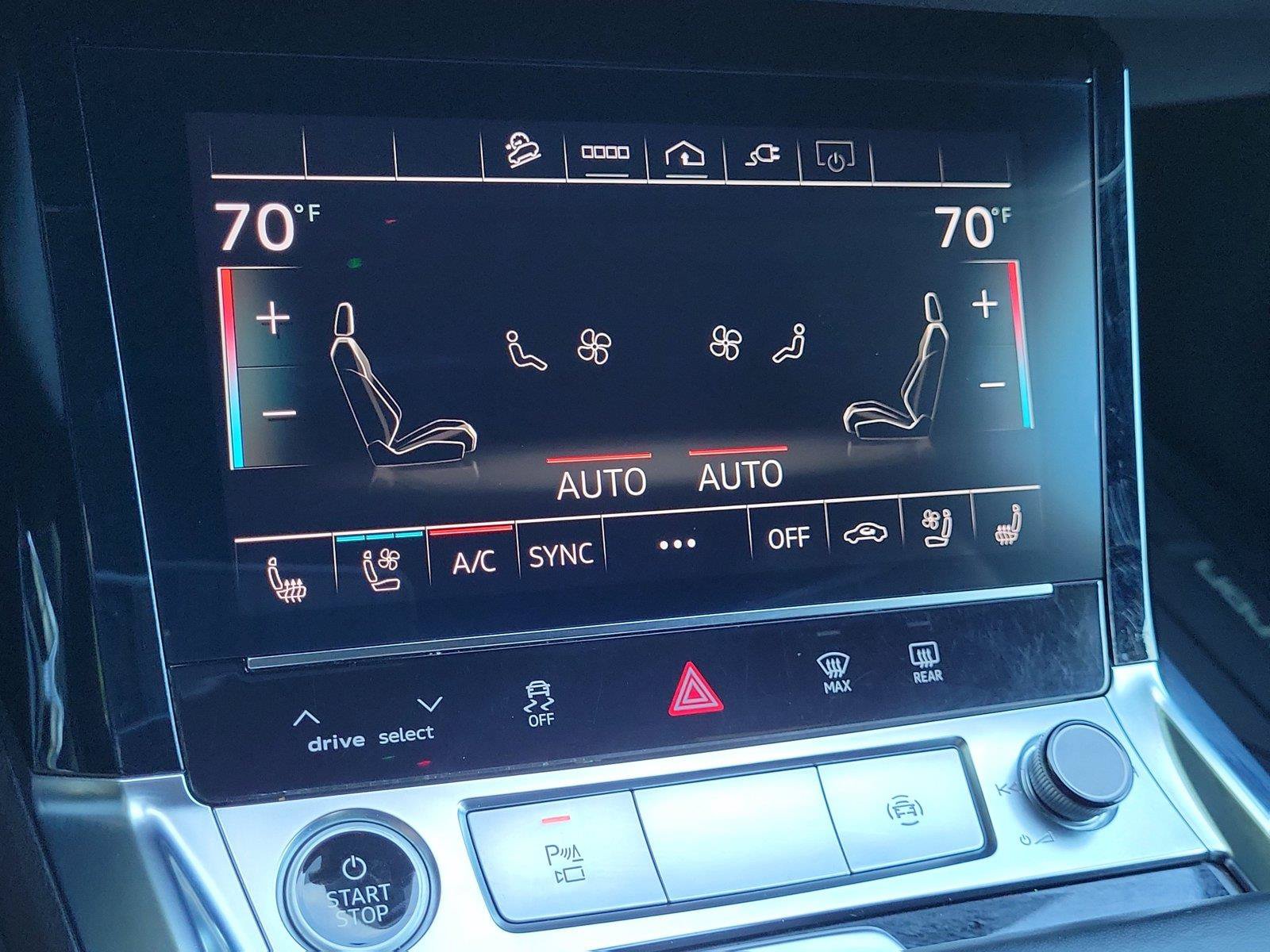 Used 2023 Audi e-tron Premium Plus w/ Premium Plus Package AWD/4WD image 29