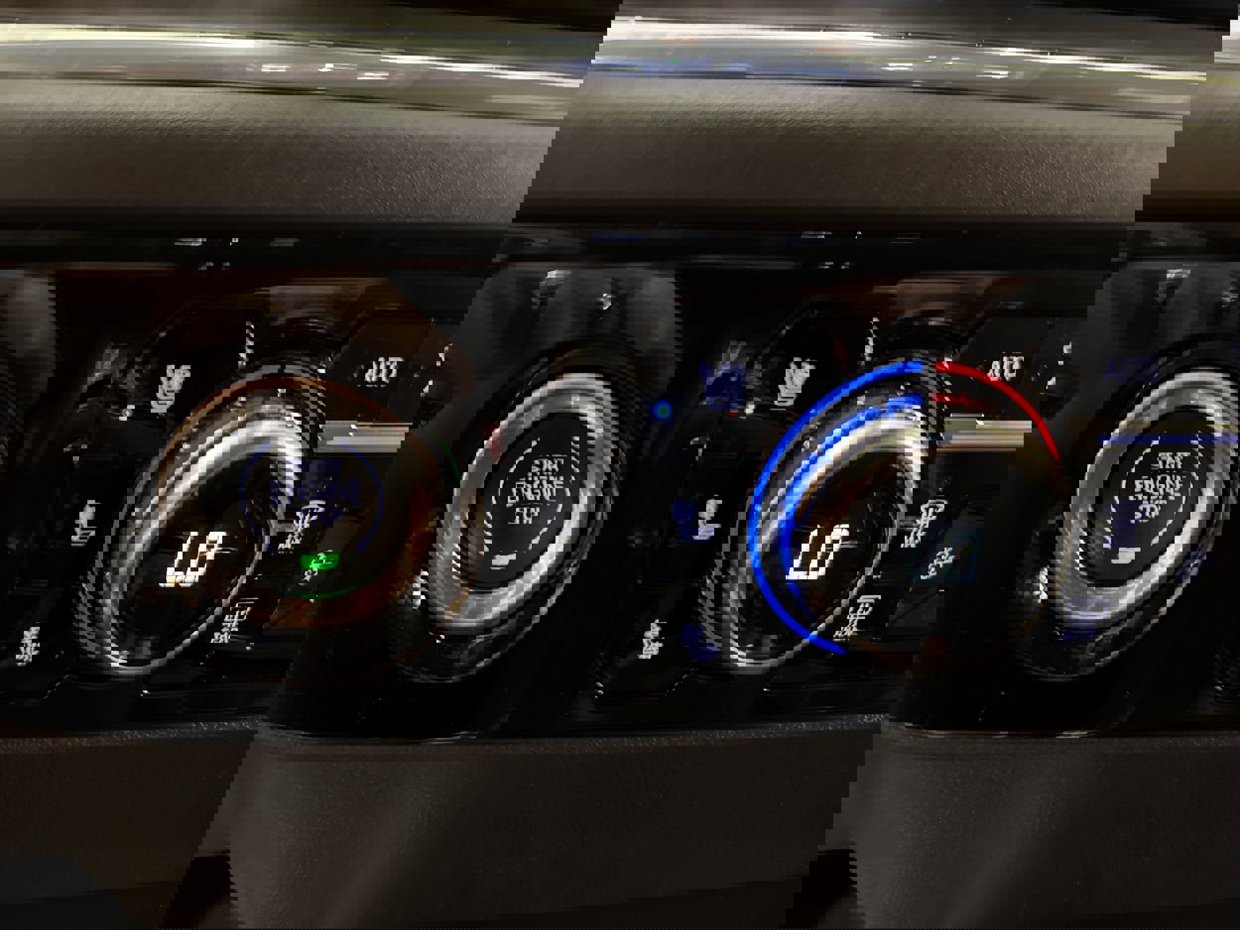 Used 2023 GMC Sierra 1500 SLT w/ SLT Premium Package image 33