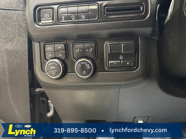 Used 2024 Chevrolet Suburban Z71 w/ Z71 Off-Road Package image 19