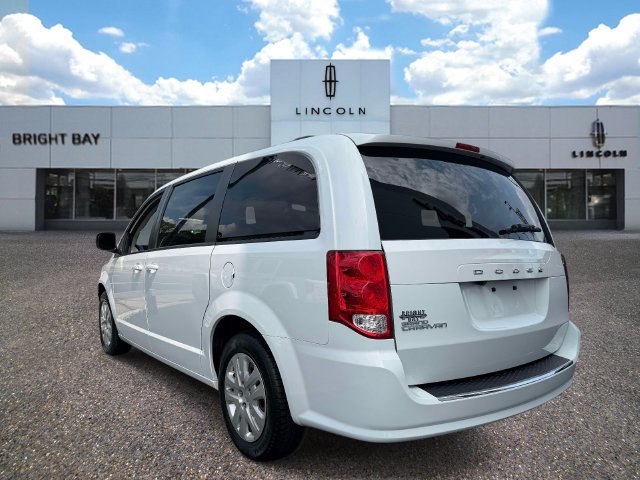 Used 2018 Dodge Grand Caravan SE w/ UConnect Hands-Free Group FWD image 4