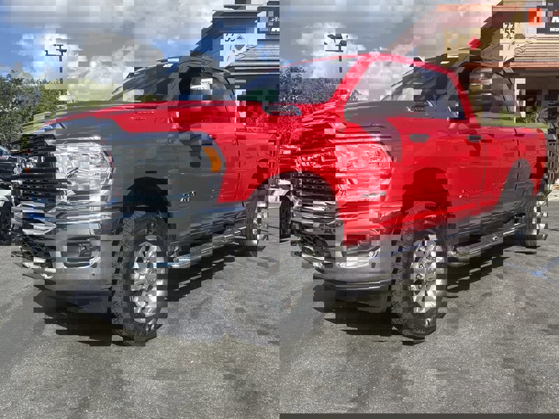 Used 2024 RAM 2500 Big Horn w/ Bed Utility Group image 2