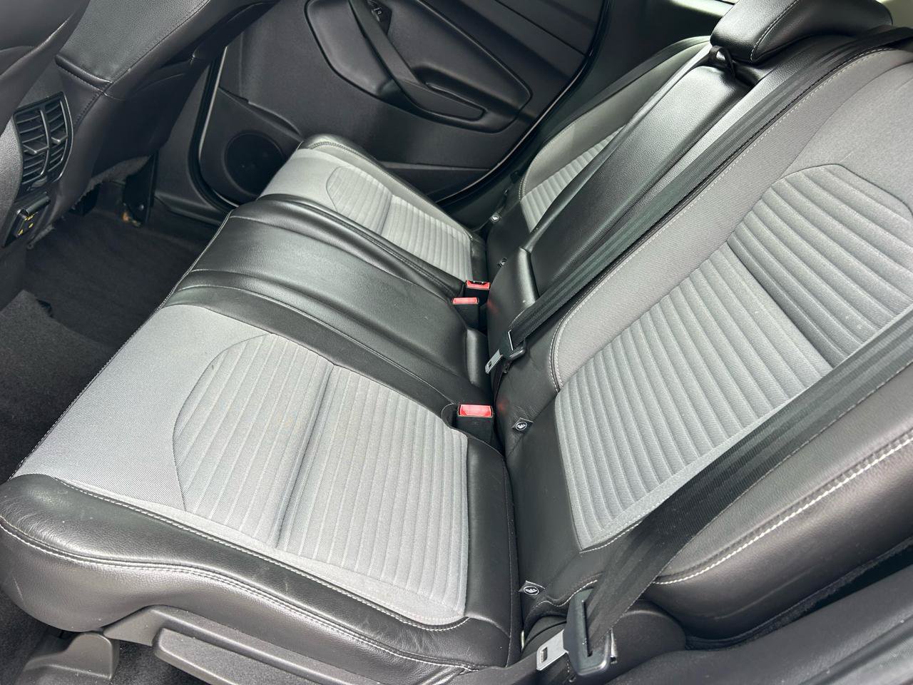 Used 2017 Ford Escape Titanium FWD image 13