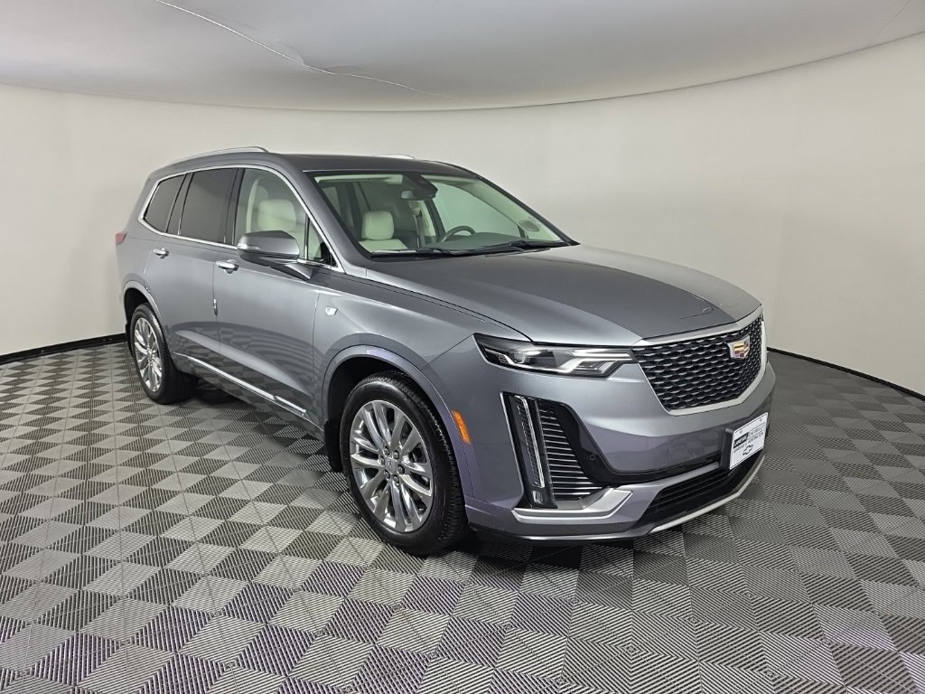 Used 2022 Cadillac XT6 Premium Luxury image 7
