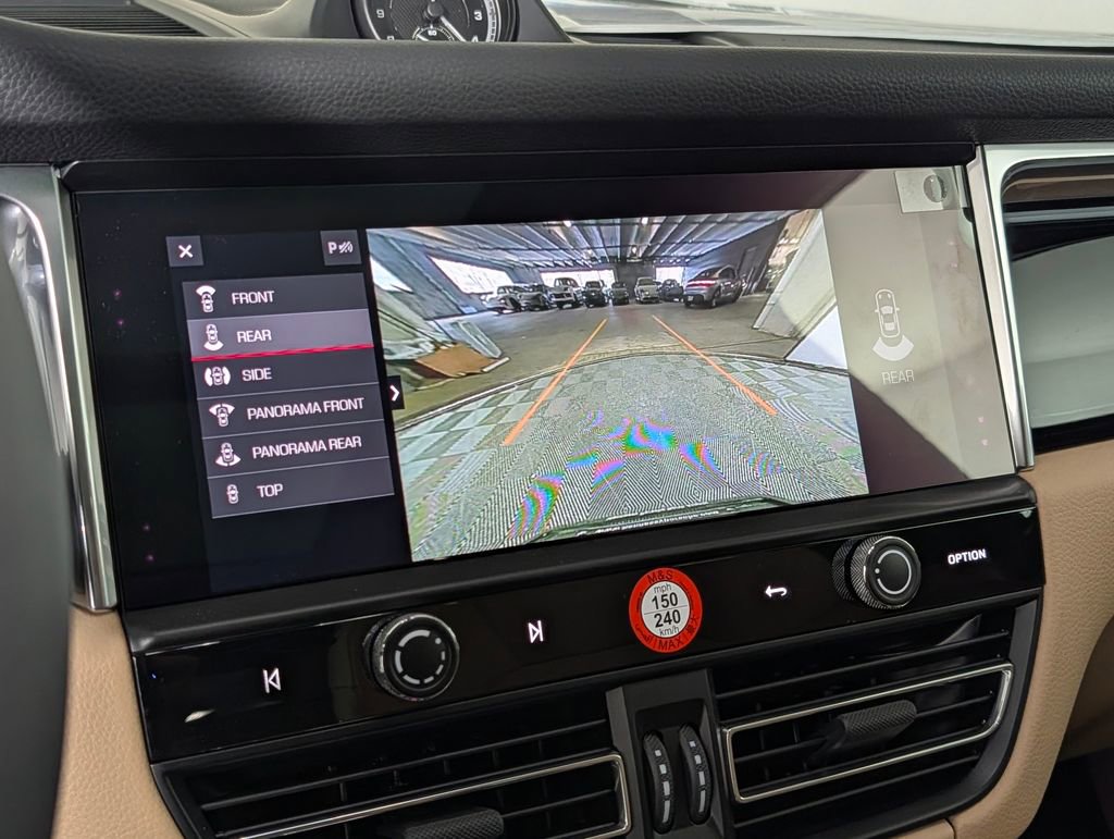 New 2026 Porsche Macan image 31