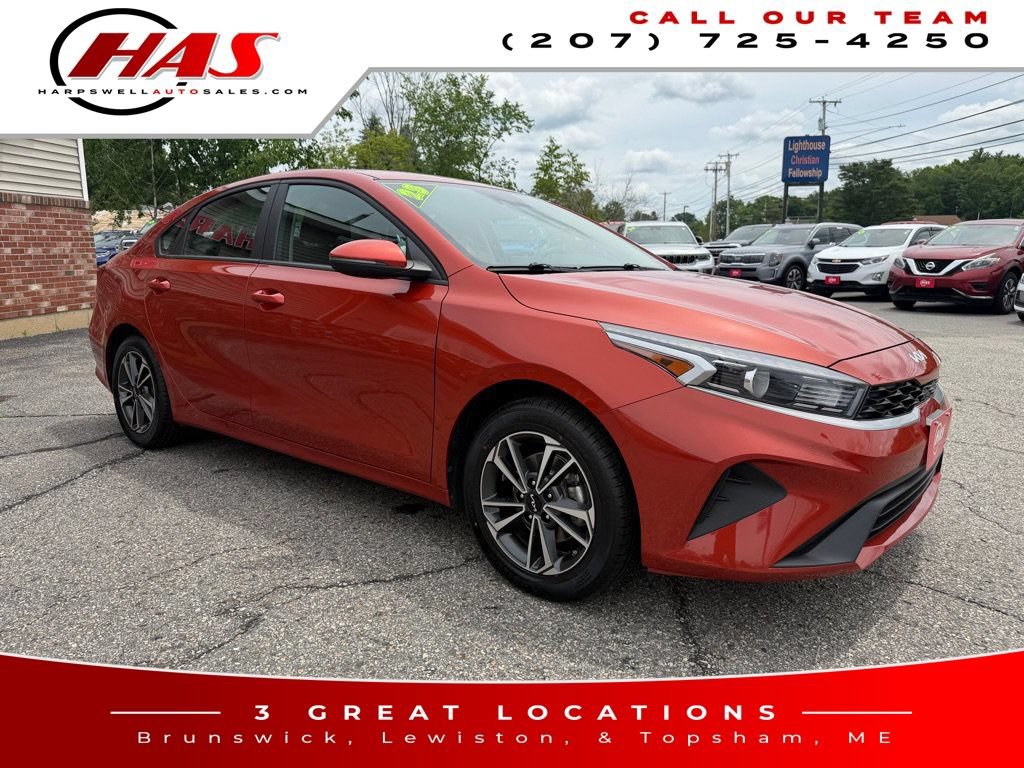 Used 2023 Kia Forte LXS w/ LXS Technology Package FWD image 8
