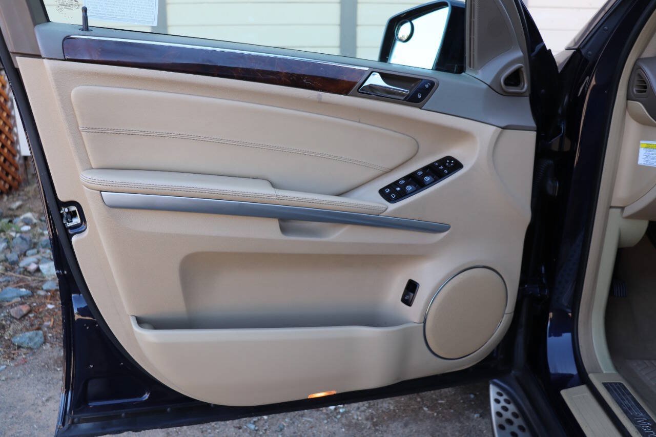 Used 2012 Mercedes-Benz GL 450 4MATIC image 15