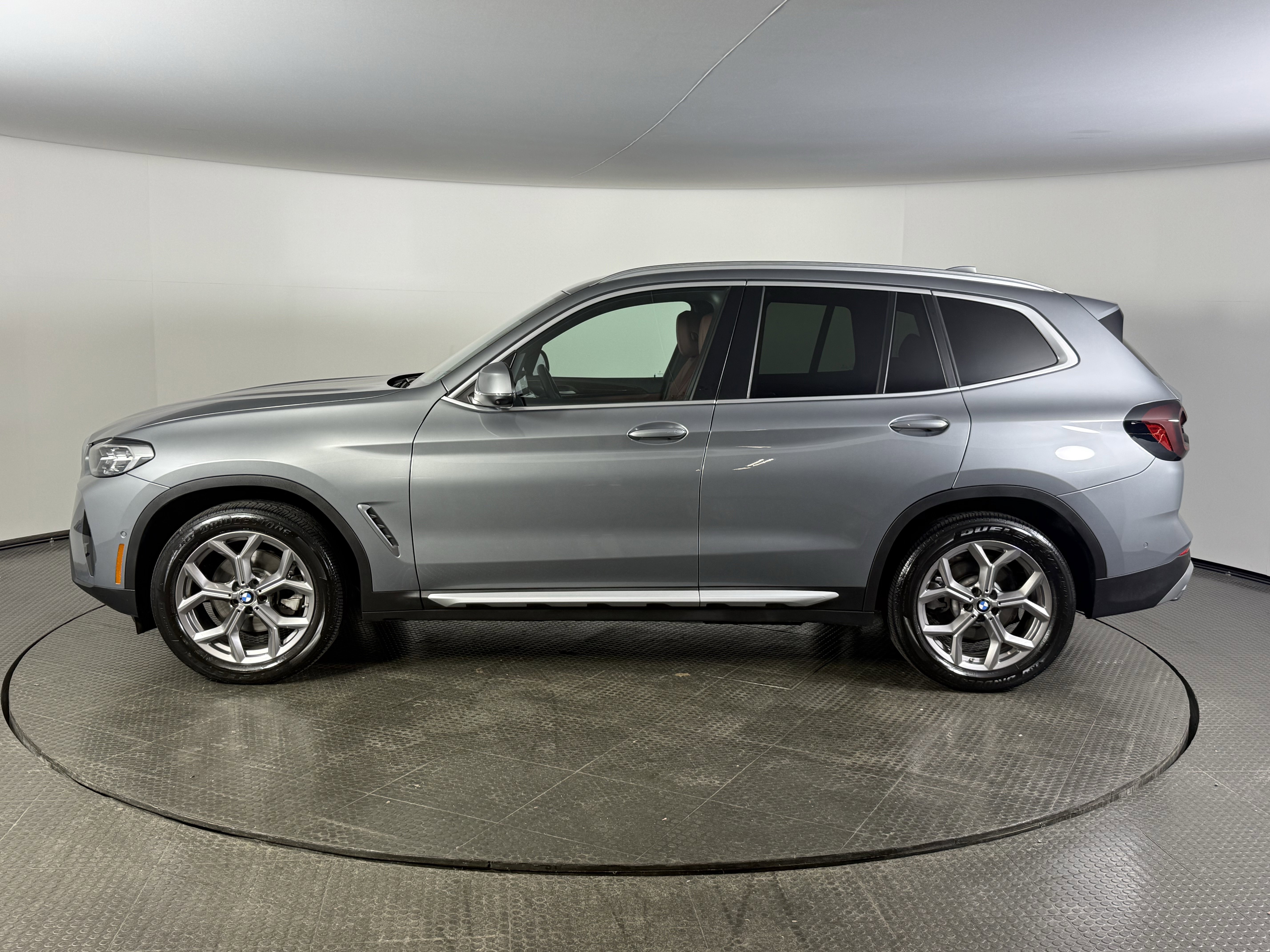 Certified 2024 BMW X3 xDrive30i w/ Premium Package image 8
