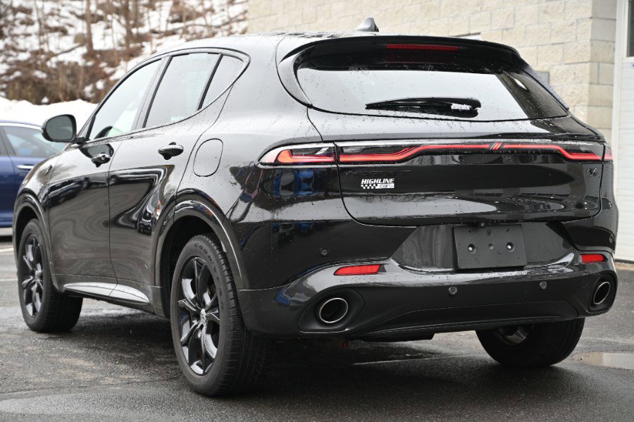 Used 2024 Dodge Hornet R/T w/ R/T Blacktop Package image 3