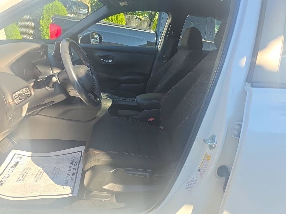 Used 2024 Honda HR-V Sport image 9