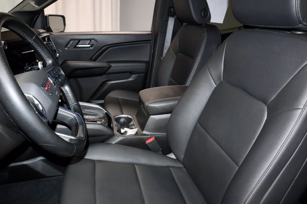 Used 2024 GMC Canyon Elevation w/ Convenience Package AWD/4WD image 25