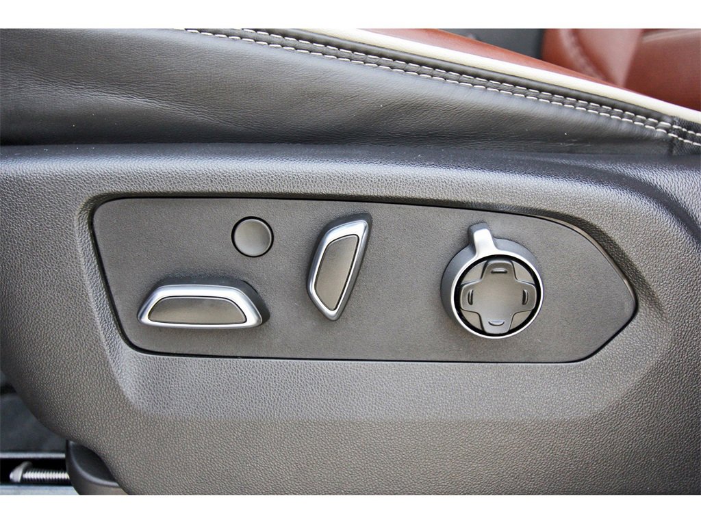 Used 2025 GMC Sierra 3500 Denali Ultimate image 26