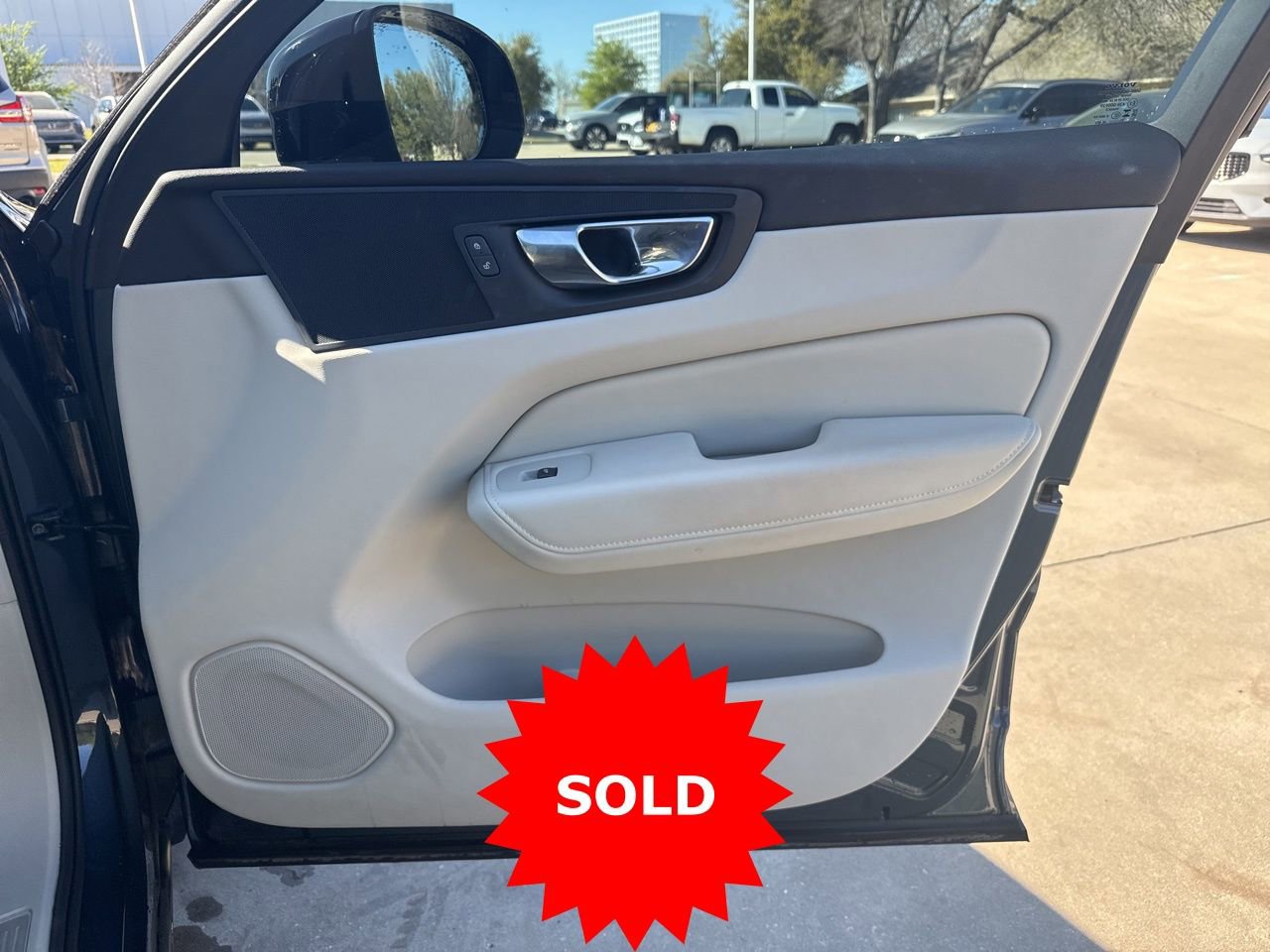 Certified 2024 Volvo XC60 B5 Core w/ Protection Package Premier image 10