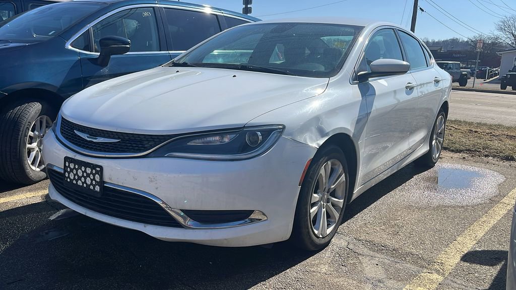 Used 2015 Chrysler 200 Limited FWD image 5