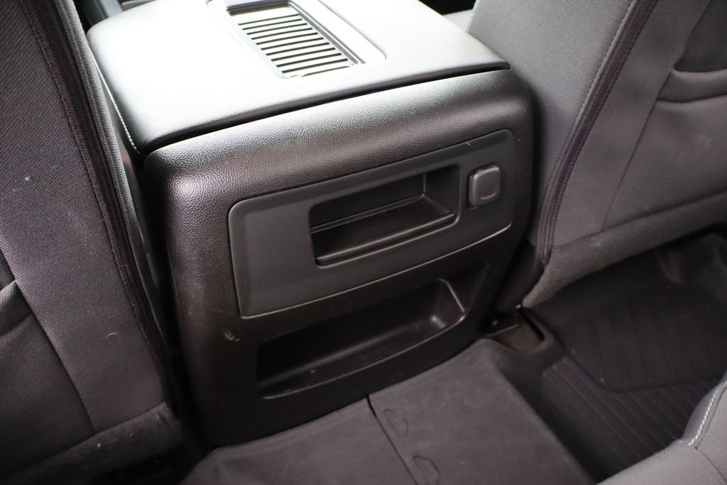 Used 2018 Chevrolet Silverado 1500 LT w/ All Star Edition image 38
