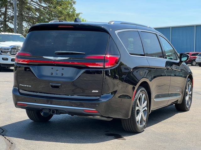 Used 2025 Chrysler Pacifica Pinnacle w/ Trailer Tow Group AWD/4WD image 55
