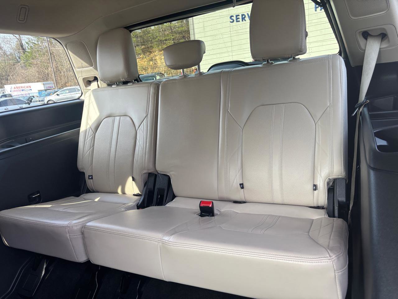 Used 2023 Ford Expedition Platinum image 12