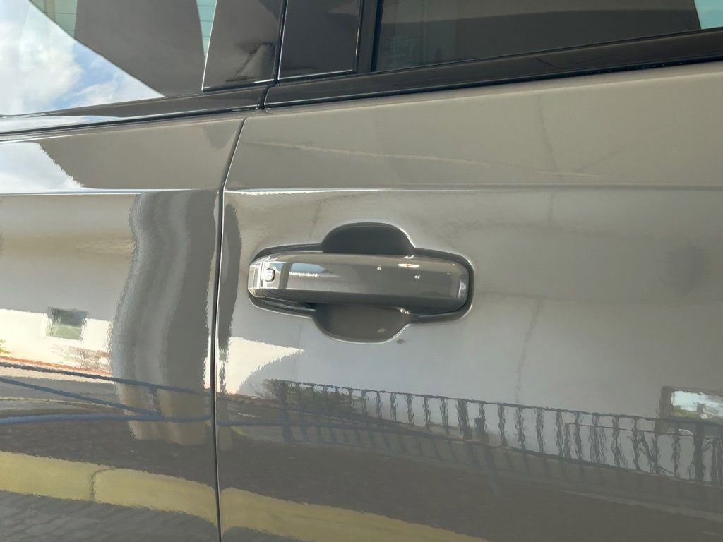 Used 2025 GMC Sierra 1500 AT4 w/ AT4 Premium Package image 25