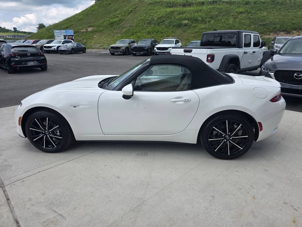 New 2026 MAZDA MX-5 Miata Grand Touring w/ Weather Package RWD image 4