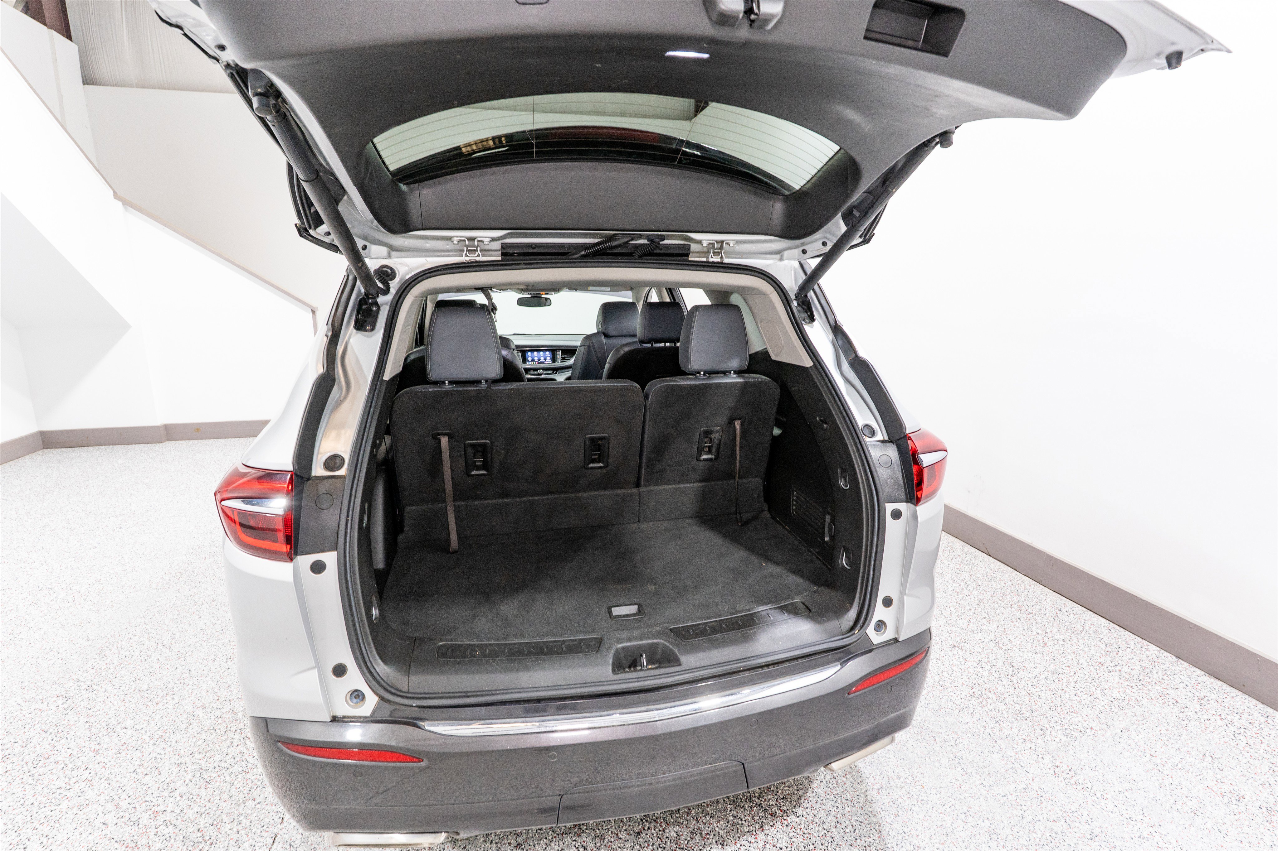 Used 2020 Buick Enclave Essence w/ Sound and Sites Package image 33