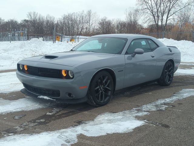 Used 2022 Dodge Challenger R/T w/ Plus Package image 7