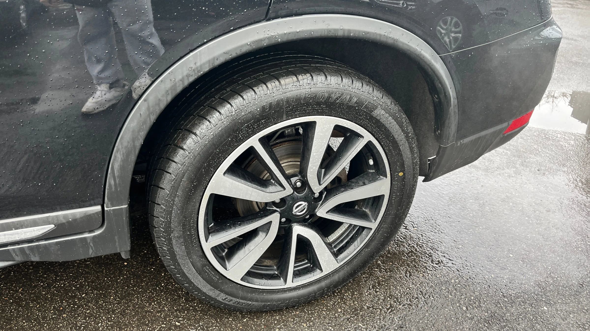 Used 2018 Nissan Rogue SL w/ Premium Package image 14