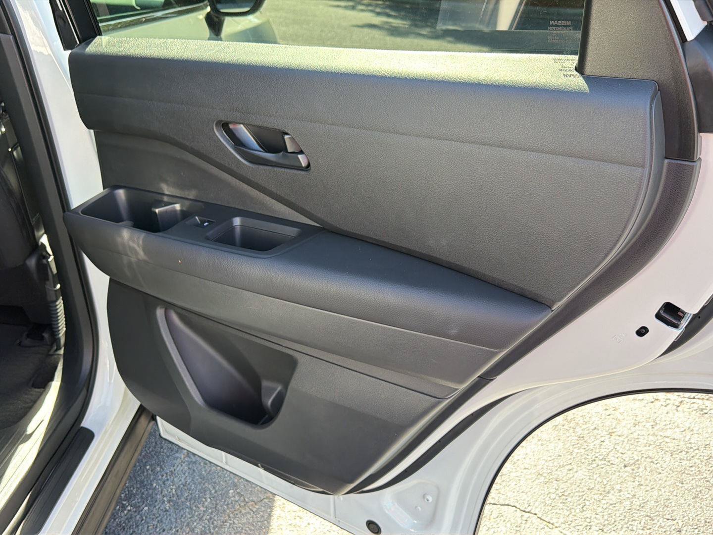 Used 2024 Nissan Pathfinder S FWD image 16
