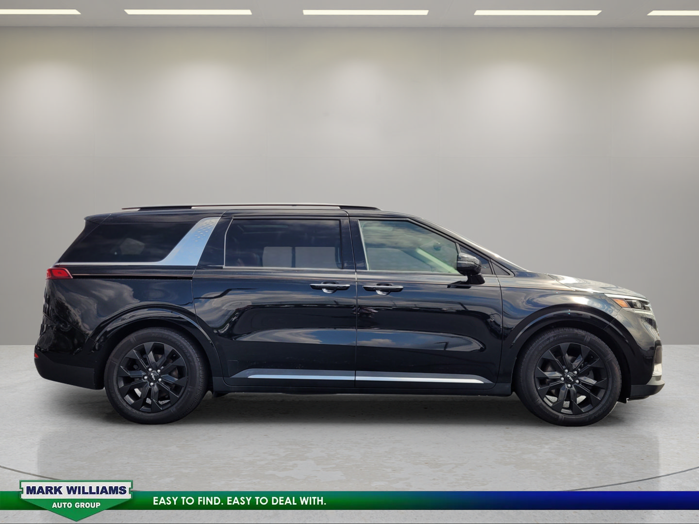 Used 2024 Kia Carnival SX Prestige FWD image 2