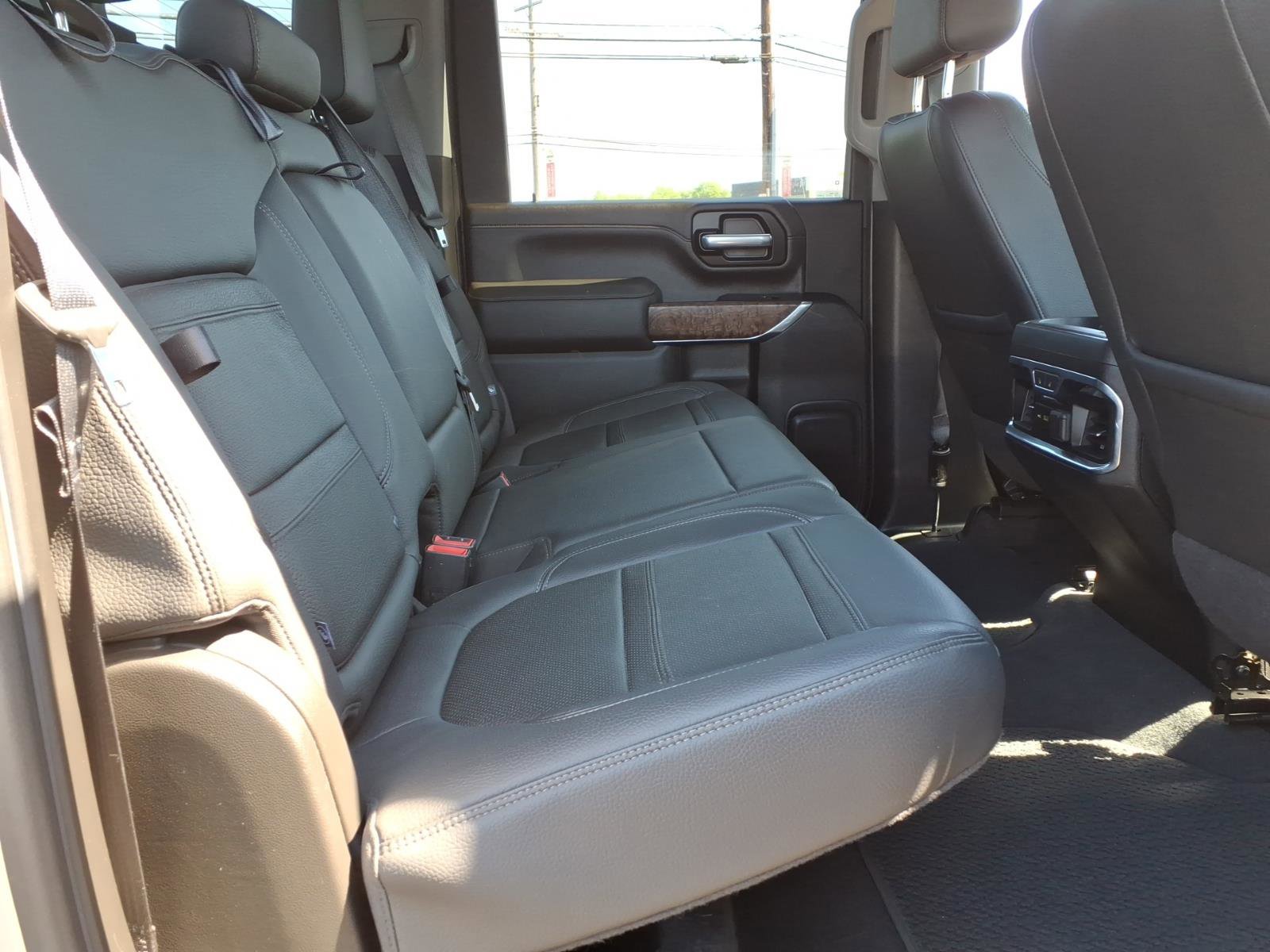 Used 2020 GMC Sierra 2500 Denali w/ Denali Ultimate Package AWD/4WD image 18