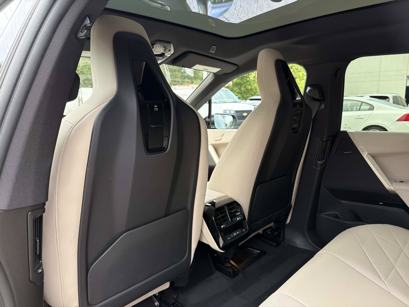 Certified 2024 BMW iX xDrive50 w/ Sport Package AWD/4WD image 12