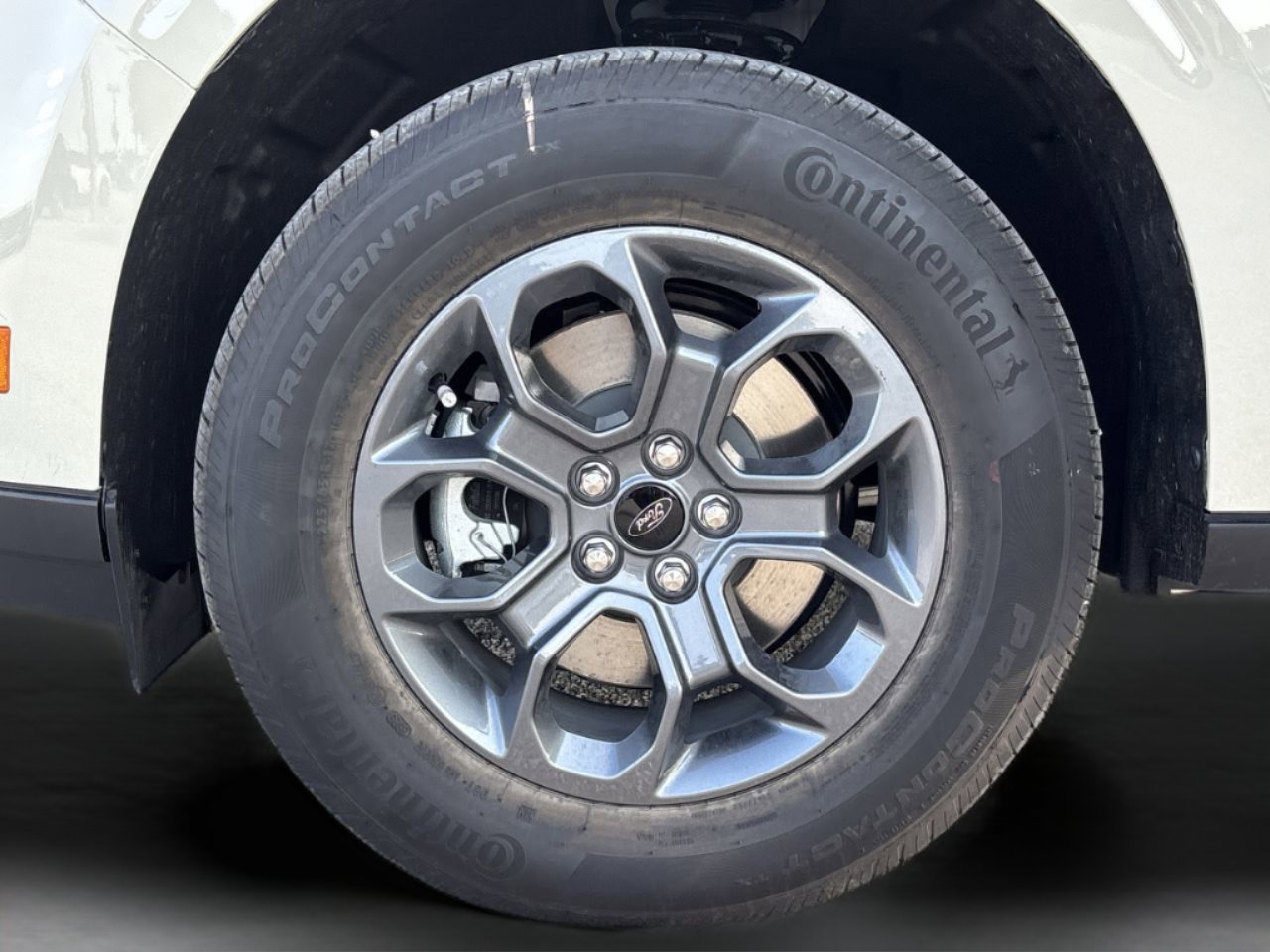 New 2025 Ford Maverick XLT image 33