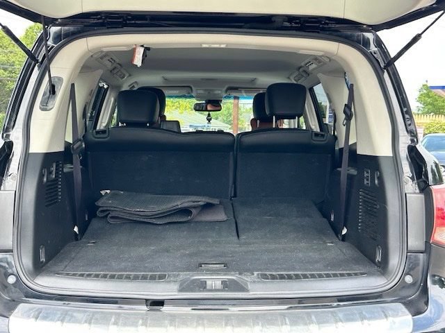 Used 2017 INFINITI QX80 4WD w/ Driver Assistance Package image 9