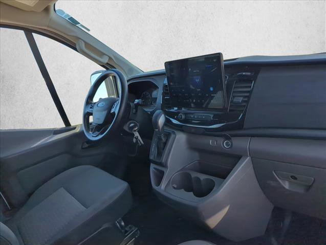 Used 2023 Ford Transit 350 XLT image 18