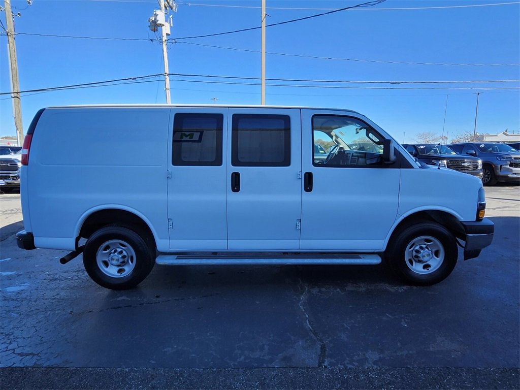 Used 2024 Chevrolet Express 2500 w/ Driver Convenience Package image 6