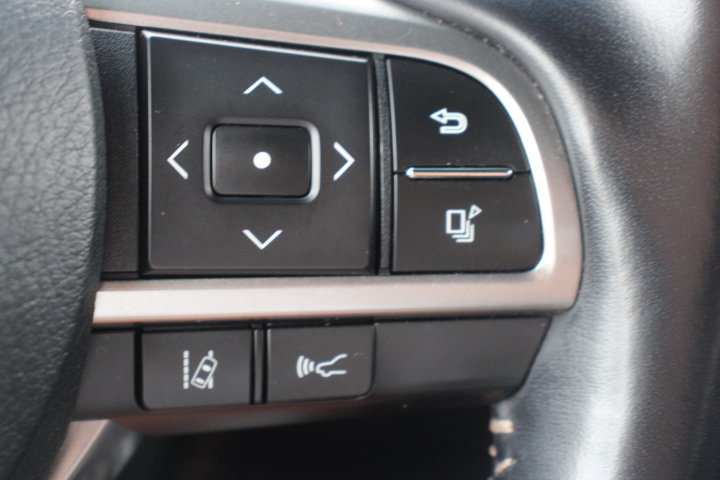 Used 2022 Lexus GX 460 Premium w/ Accessory Package AWD/4WD image 30
