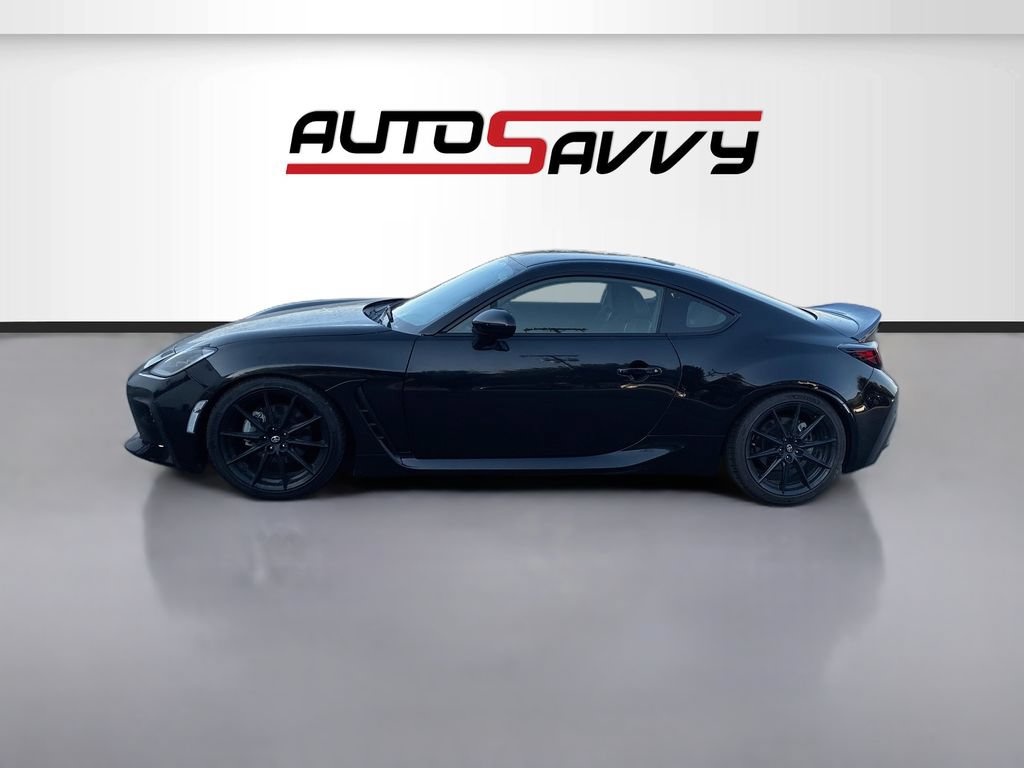 Used 2025 Toyota GR86 Premium w/ ALL Weather Mat Package (TMS) RWD image 4