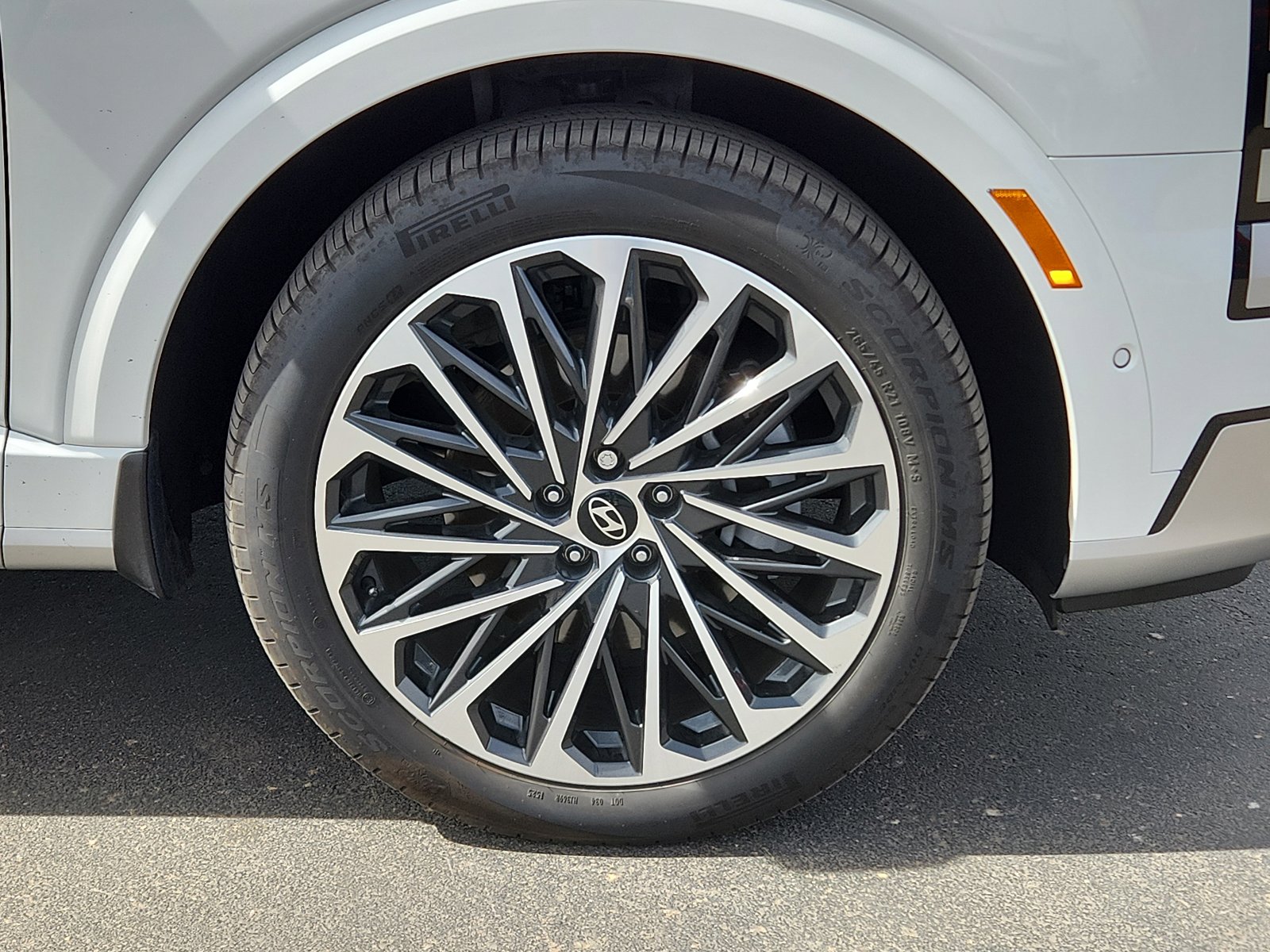 Used 2026 Hyundai Palisade Calligraphy image 7