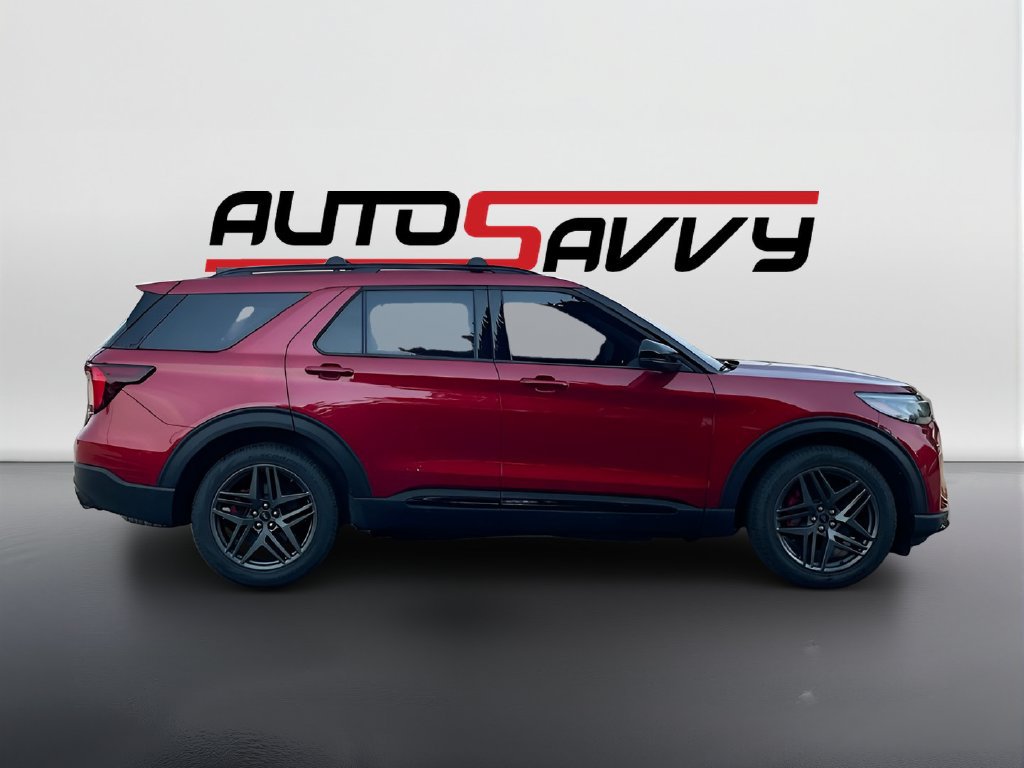 Used 2025 Ford Explorer ST AWD/4WD image 8