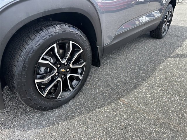 Used 2022 Chevrolet TrailBlazer ACTIV w/ Sun and Liftgate Package image 12