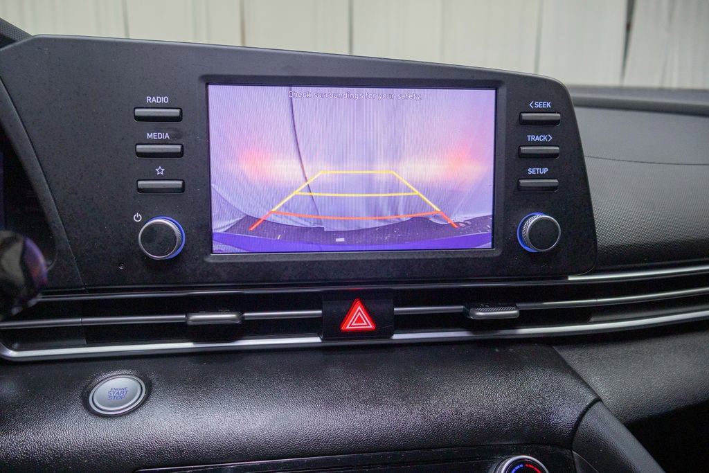 Used 2023 Hyundai Elantra SEL w/ Preferred Accessory Package image 17