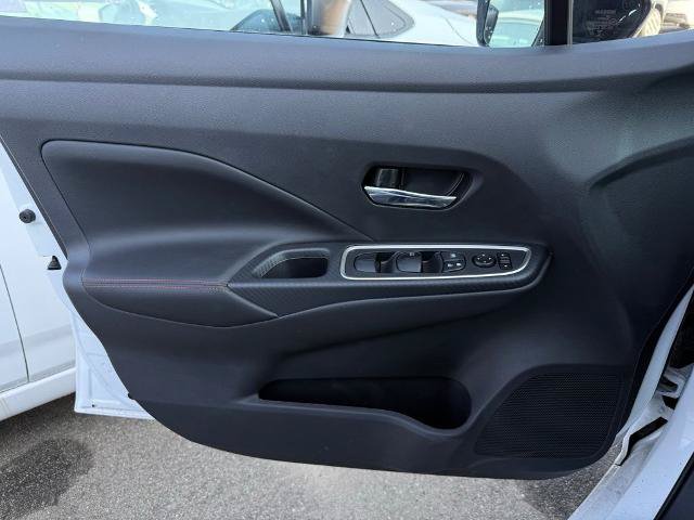 New 2025 Nissan Versa SR w/ Trunk Package FWD image 18