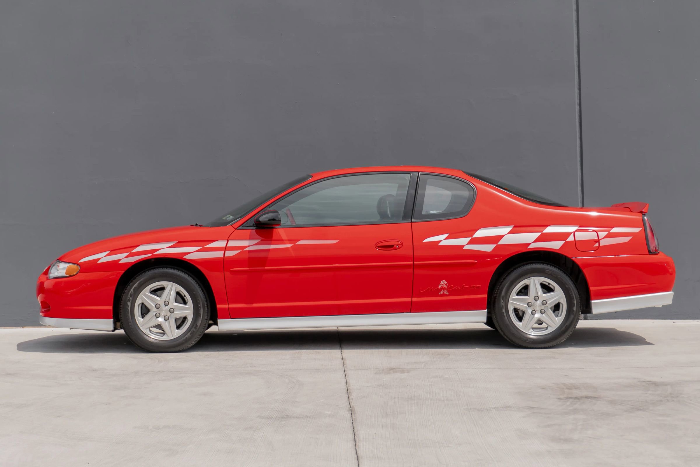 Used 2000 Chevrolet Monte Carlo SS FWD image 2