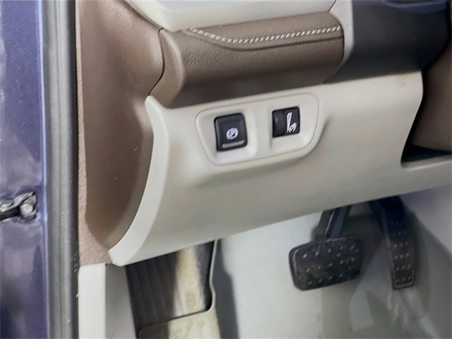 Used 2018 GMC Acadia SLT image 11