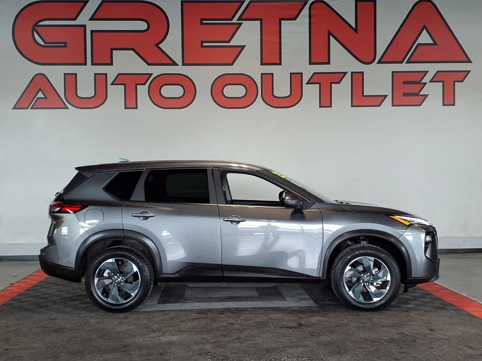 Used 2025 Nissan Rogue SV