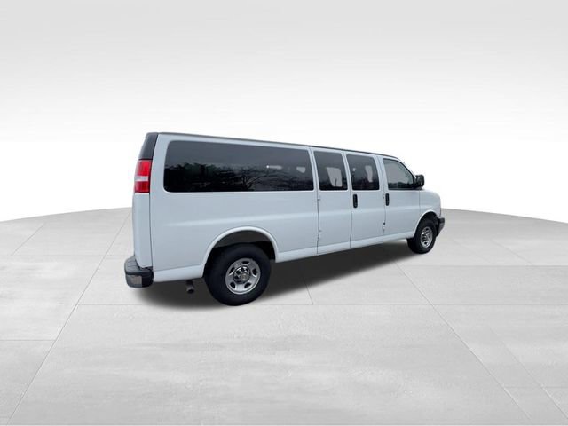 Certified 2025 Chevrolet Express 3500 LT w/ LT Preferred Equipment Group image 11