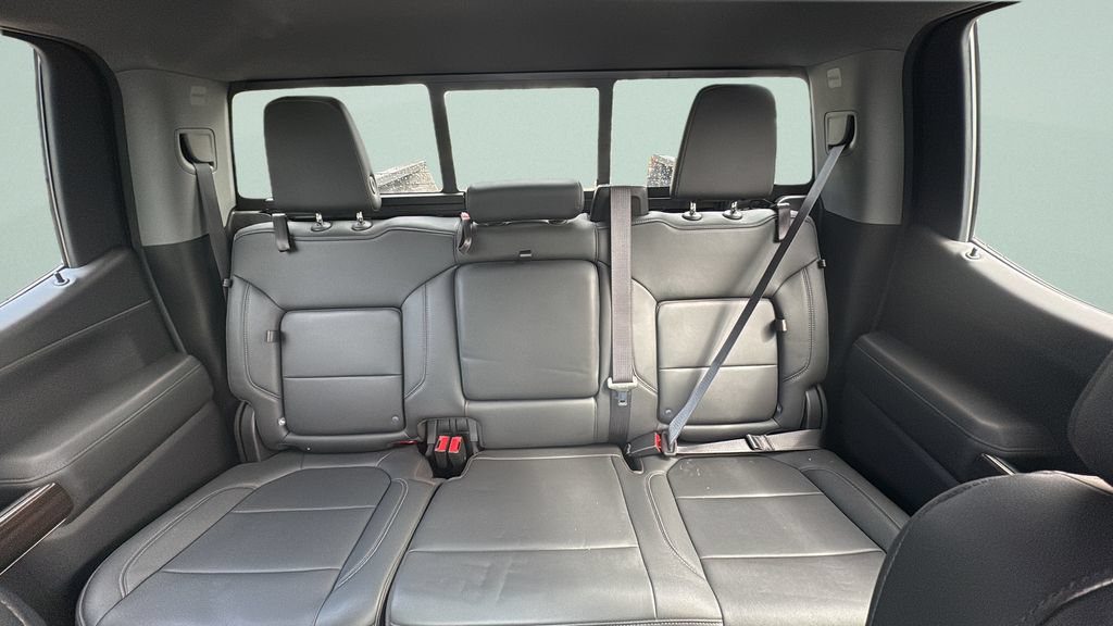 Used 2021 Chevrolet Silverado 1500 LT AWD/4WD image 10