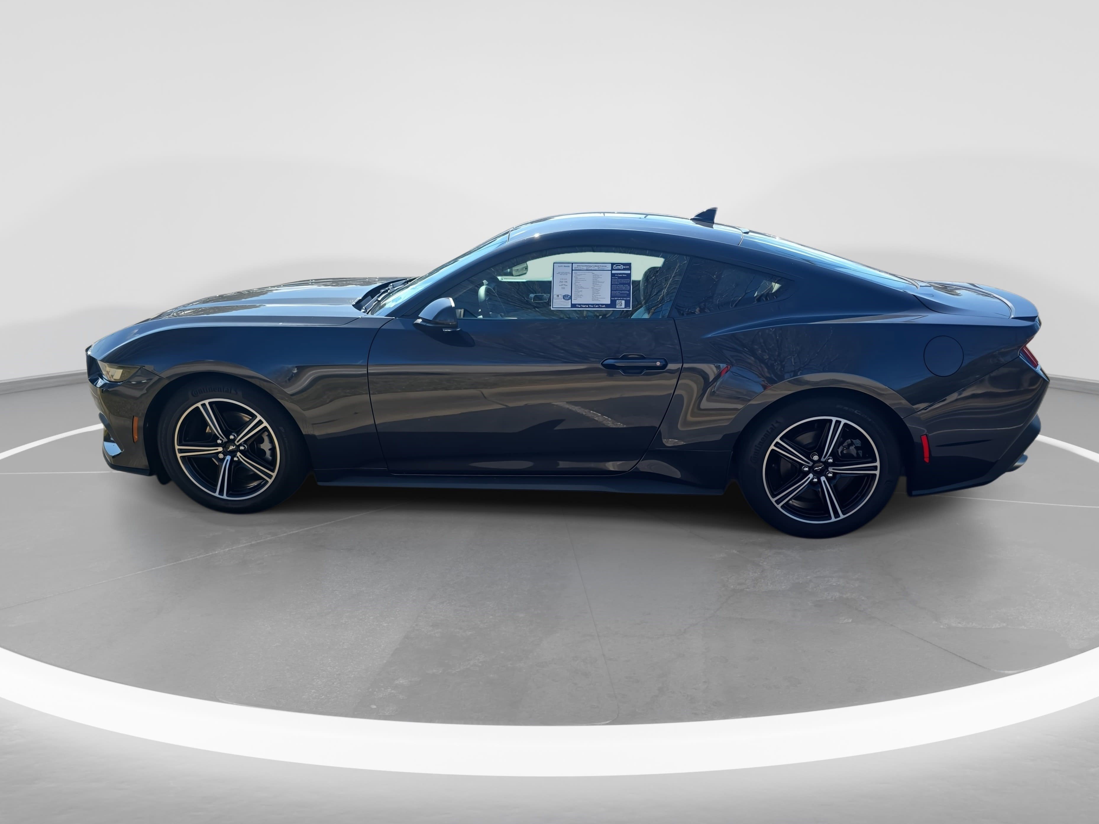 Used 2024 Ford Mustang Premium image 8
