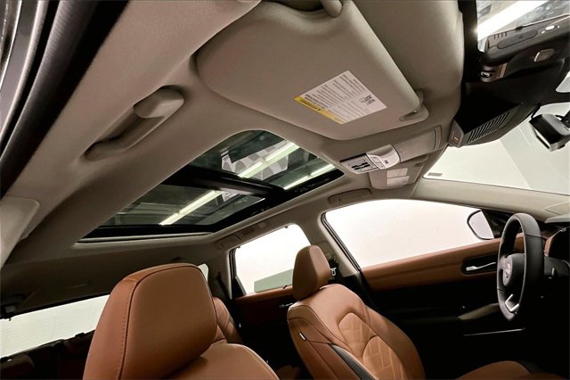 New 2025 Nissan Pathfinder Platinum image 35