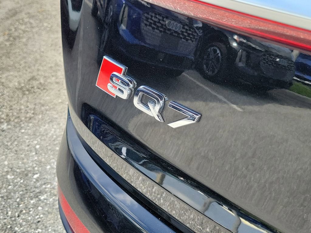 Certified 2023 Audi SQ7 Premium Plus AWD/4WD image 5