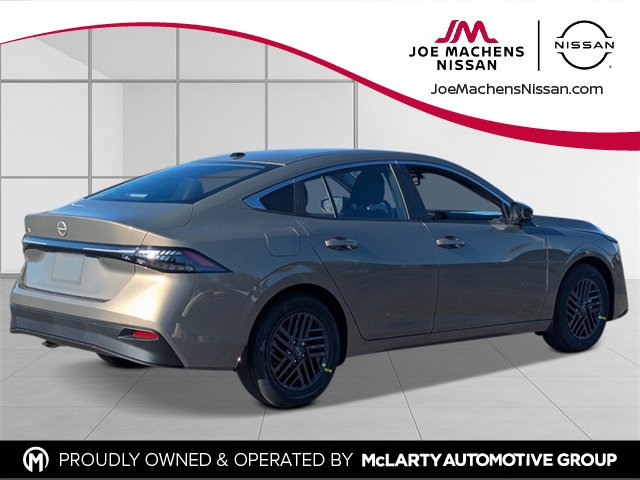 New 2026 Nissan Sentra SV image 6