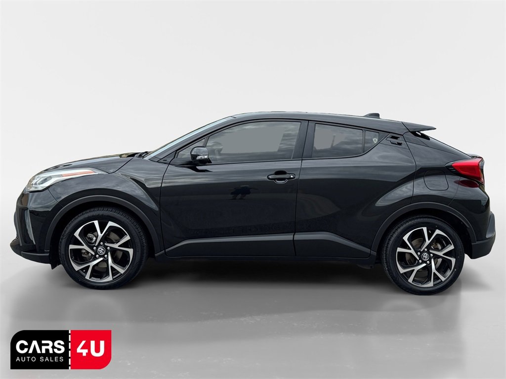 Used 2021 Toyota C-HR XLE image 4